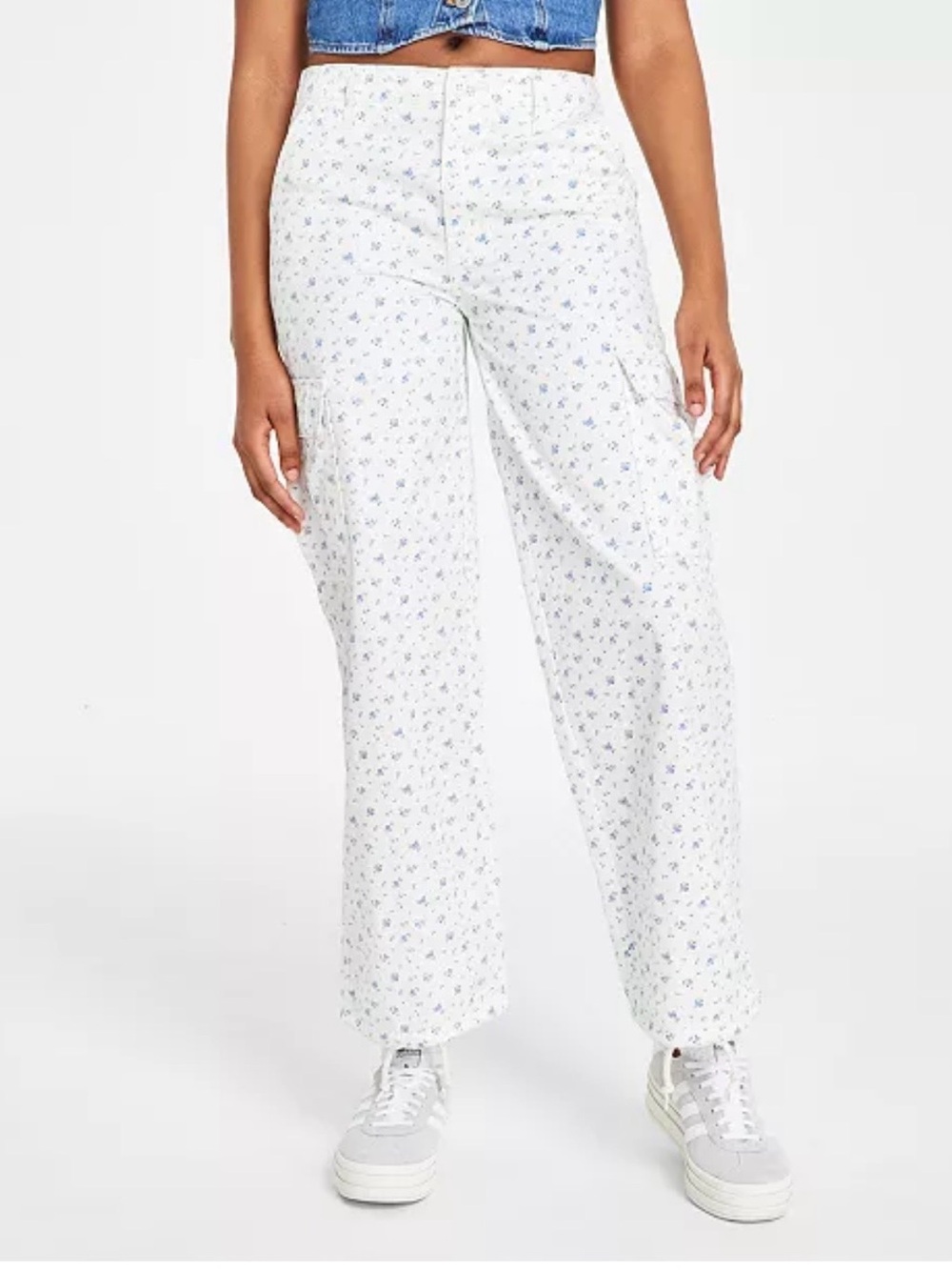 Levi’s Women's '94 Baggy Cotton High Rise Cargo Pants in Floral